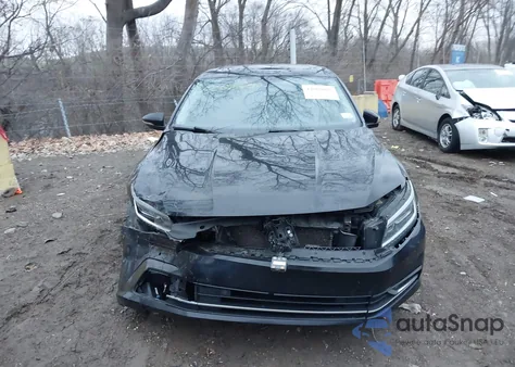 2017 Volkswagen Passat 1.8T Se из США, поврежденный, VIN 1VWGT7A3XHC010338